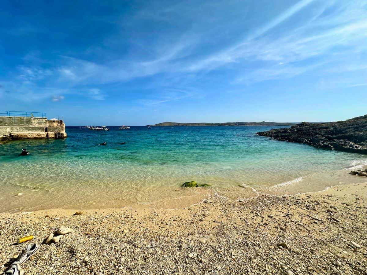 Beautiful turquoise water at Hondoq Bay